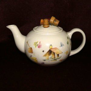 Hallmark Nature's Sketchbook birdhouse teapot with lid Marjolein Bastin